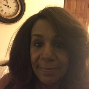 Meet your Posher, Loretta